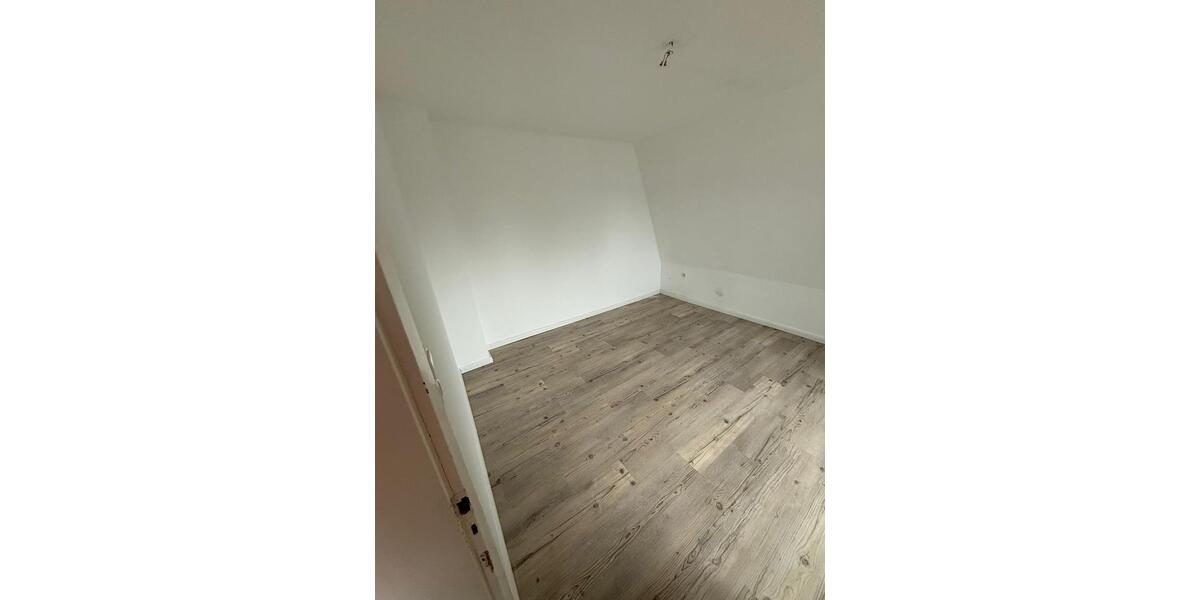 Dachgeschoßwohnung Osnabrück Hafen - 2 Zimmer, 50 m&sup2;, 600&euro; | Angebot:25362161