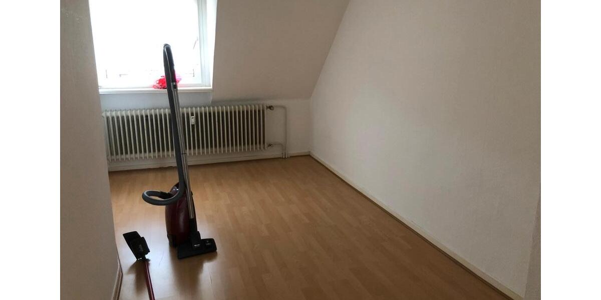 Dachgeschoßwohnung Osnabrück Eversburg - 3 Zimmer, 68 m&sup2;, 600&euro; | Angebot:26676499