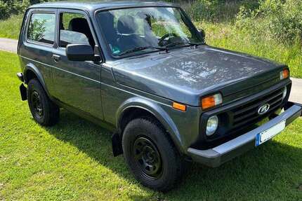 Lada Urban