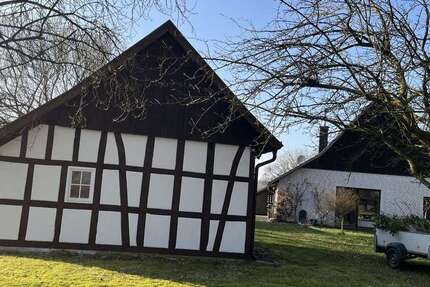 Haus Versmold - 4 Zimmer, 120 m&sup2;, 1.100&euro; | Angebot:24496487