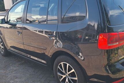 VW Touran 209.119 km 5.000 &euro; Versmold 33775
