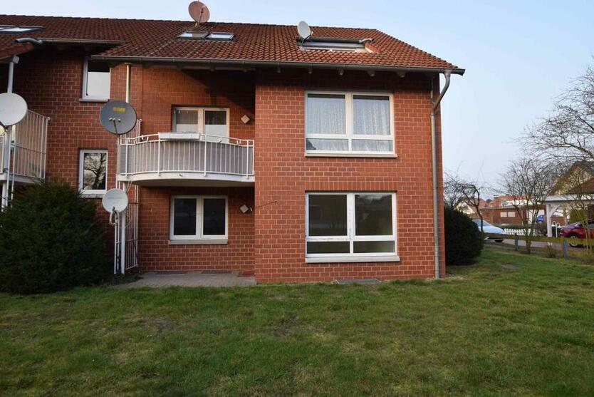 !Hier erwartet Sie eine frisch renovierte 3-Zimmerwohnung mit Terrasse! zimmer