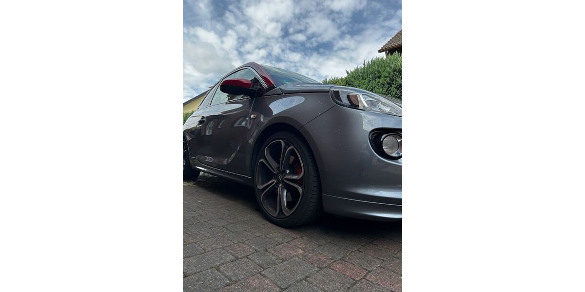 Opel Adam 64.000 km 10.000 &euro; Versmold 33775