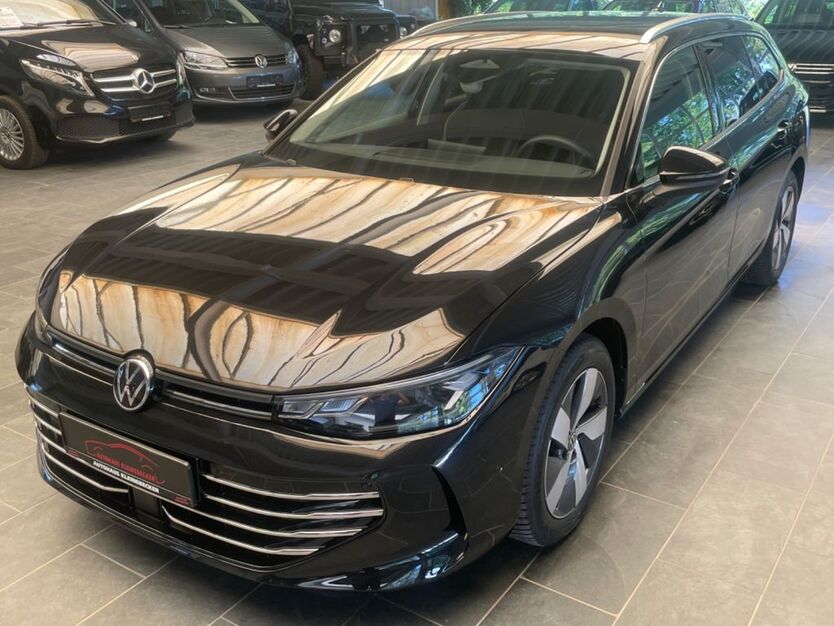 VW Passat Variant 17.000 km 34.400 € Versmold 33775
