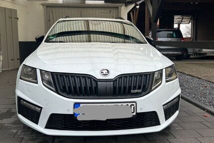 Skoda Octavia 183.000 km 15.950 &euro; Melle 49328