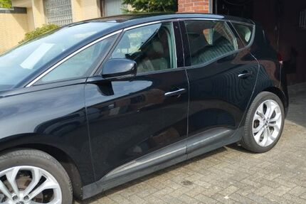 Renault Scenic 84.000 km 9.600 &euro; Hilter 49176
