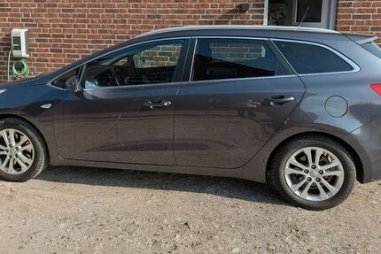 Kia ceed Sportswagon 120.000 km 9.200 &euro; Hasbergen 49205