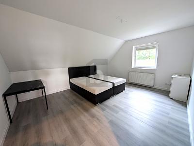 WOHNEN UND ARBEITEN IN RUHIGER LAGE 8 zimmer