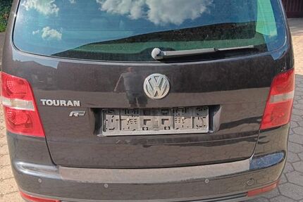 VW Touran 217.718 km 2.490 &euro; Georgsmarienhütte 49124