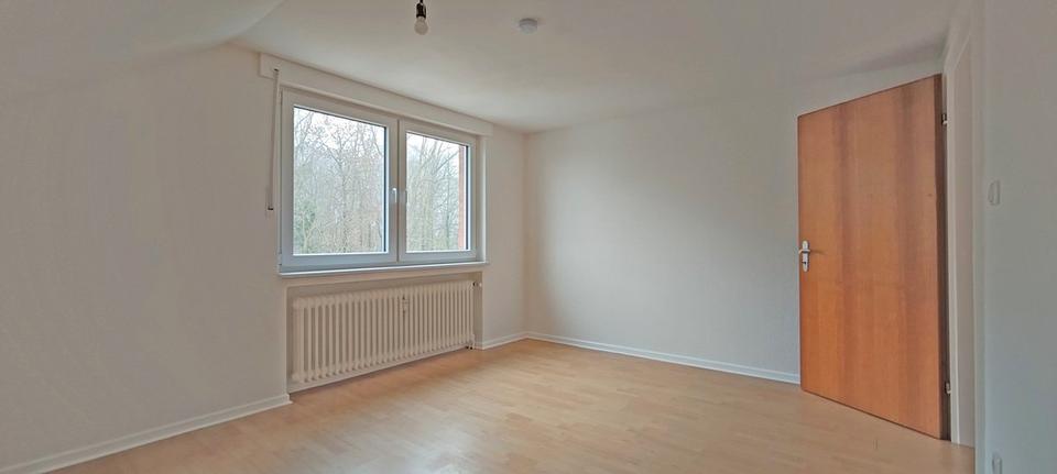 Dachgeschoßwohnung Westerkappeln - 3 Zimmer, 65 m&sup2;, 650&euro; | Angebot:26374800
