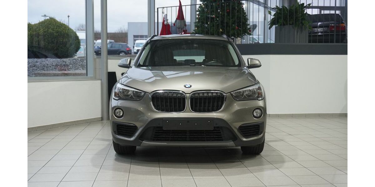 BMW X1 89.000 km 16.900 &euro; Hilter a.T.W 49176