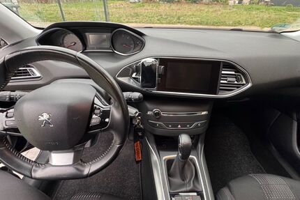 Peugeot 308 189.000 km 6.400 &euro; Bohmte 49163
