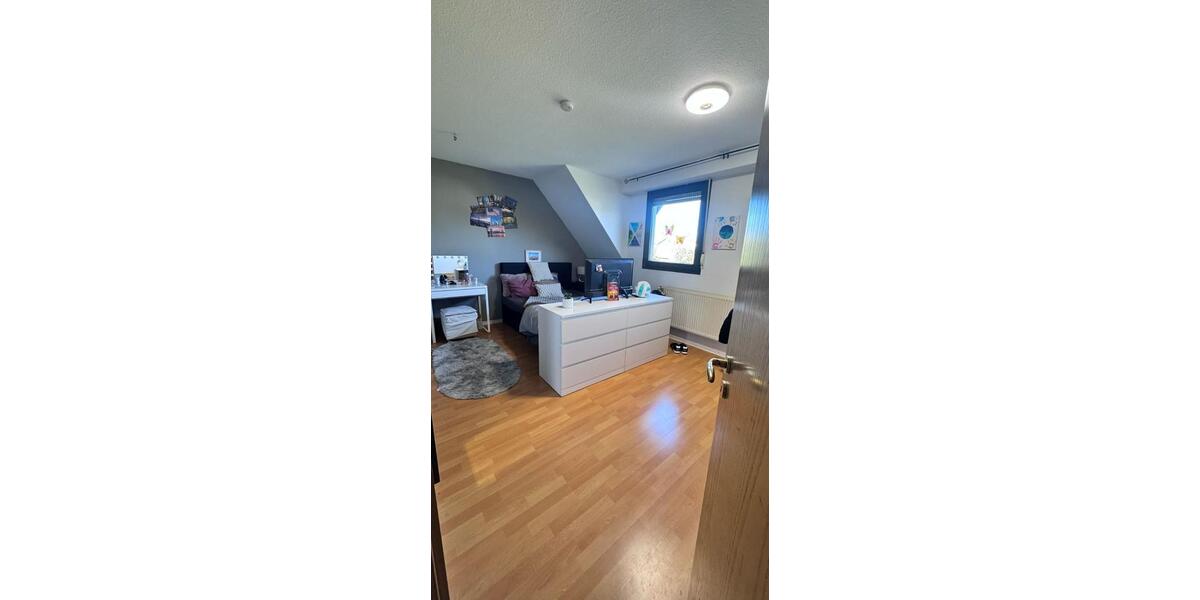 Etagenwohnung Bissendorf - 4 Zimmer, 135 m&sup2;, 900&euro; | Angebot:25392856