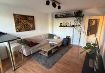Zentrale 3 Zimmerwohnung mit Balkon u.EBK 2 er WG geeignet