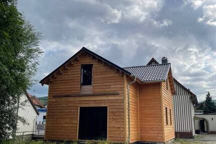 Wohnen im Grünen - Holzbohlenhaus in Langelsheim