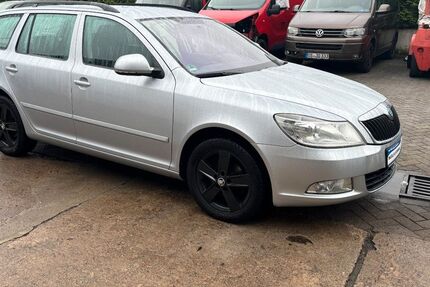 Skoda Octavia 241.000 km 3.950 &euro; Versmold 33775