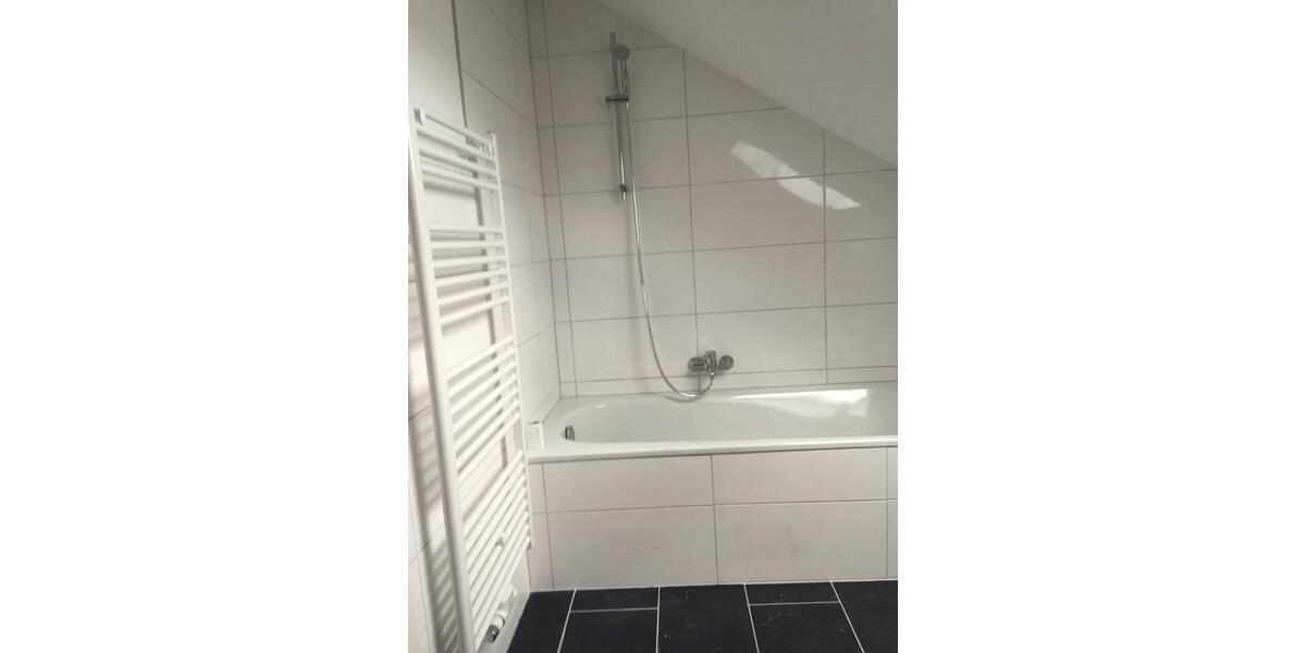 Dachgeschoßwohnung Ibbenbüren Bockraden - 3 Zimmer, 71 m&sup2;, 190.000&euro; | Angebot:27081293