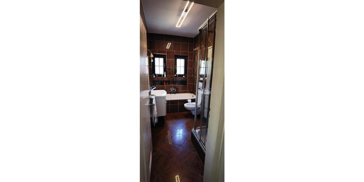 Einfamilienhaus Osnabrück Hellern - 8 Zimmer, 250 m&sup2;, 850.000&euro; | Angebot:25302438