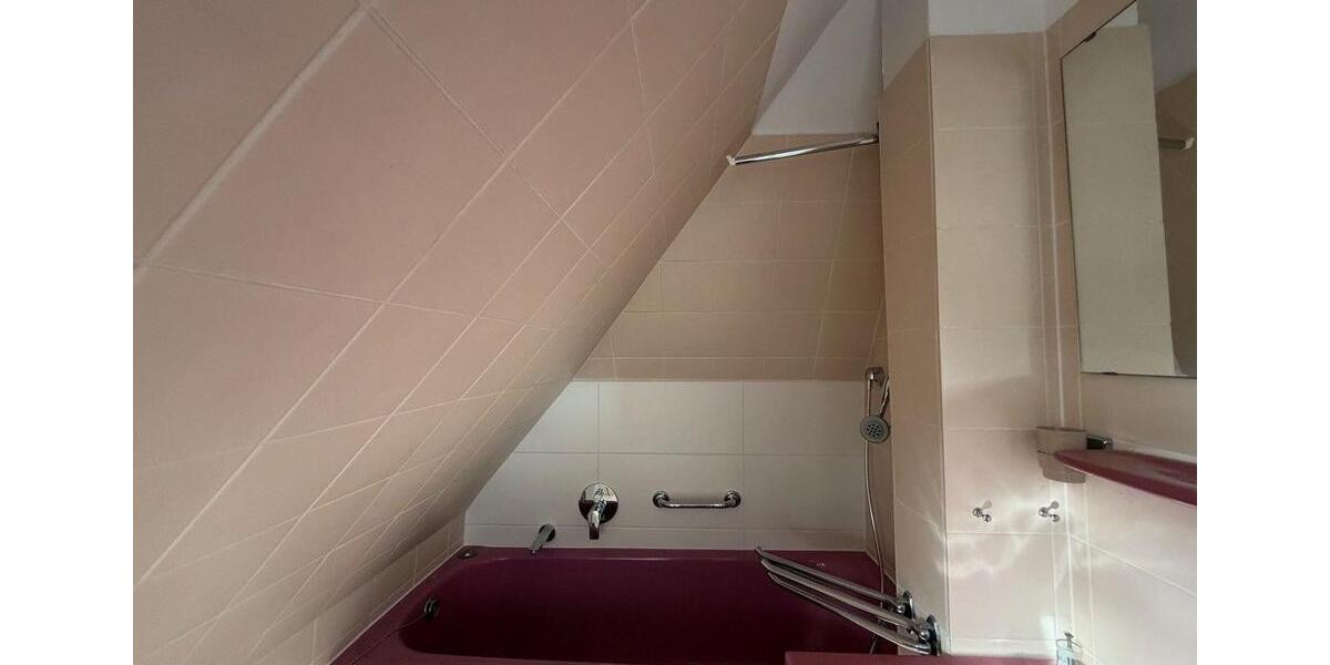 Dachgeschoßwohnung Osnabrück Hafen - 3 Zimmer, 86 m&sup2;, 890&euro; | Angebot:25365283