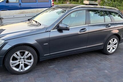 Mercedes-Benz 220 285.000 km 3.600 &euro; Bohmte 49163