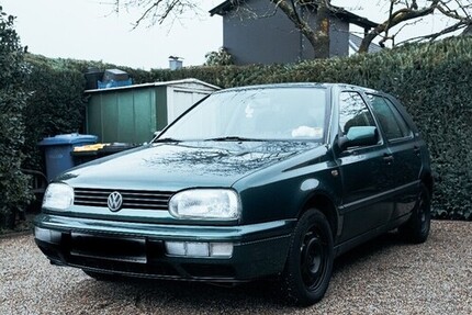 VW Golf 129.581 km 1.599 € Lienen 49536