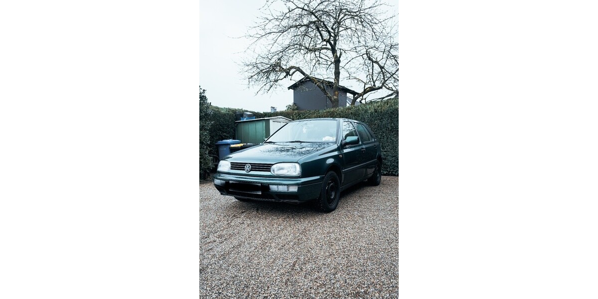 VW Golf 129.581 km 1.599 &euro; Lienen 49536