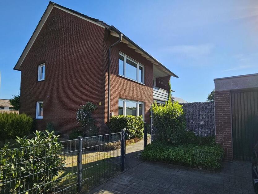 Reihenendhaus mit 2 Wohneinheiten – EG sofort bezugsfrei