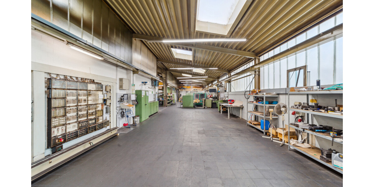 Funktionaler Gewerbekomplex in zentraler Lage - ideale Investitionsoption. zimmer