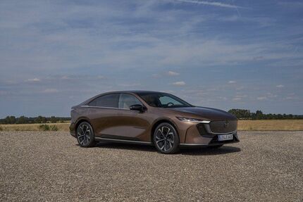 Mazda 5 2.200 km 37.950 &euro; Damme 49401