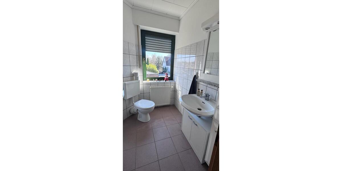 Etagenwohnung Bissendorf - 4 Zimmer, 135 m&sup2;, 900&euro; | Angebot:25392856