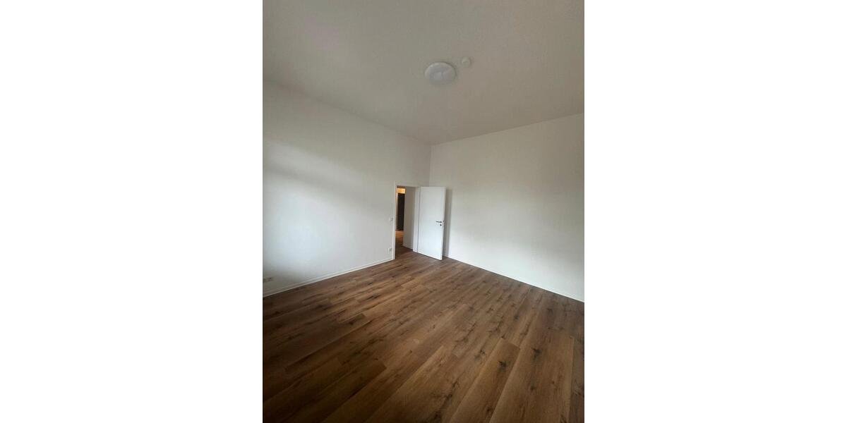Dachgeschoßwohnung Osnabrück - 5 Zimmer, 110 m&sup2;, 460&euro; | Angebot:27549412