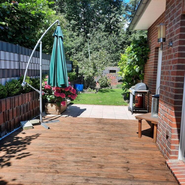 GEMÜTLICHE DOPPELHAUSHÄLFTE MIT KLEINEM GARTEN zimmer
