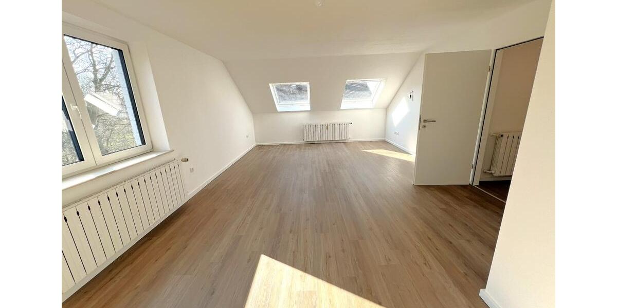 Dachgeschoßwohnung Rödinghausen - 3 Zimmer, 93 m&sup2;, 219.000&euro; | Angebot:25856837