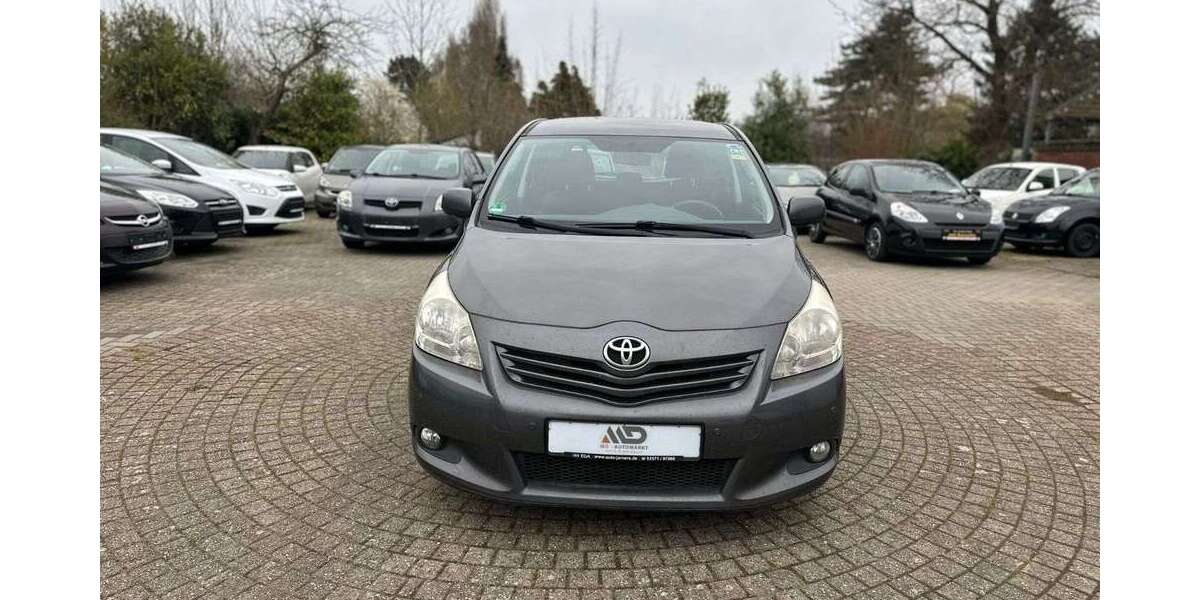 Toyota Verso 355.000 km 2.499 &euro; Ibbenbüren 49477