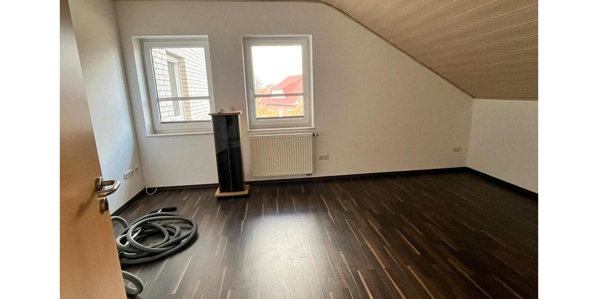 Etagenwohnung Bramsche - 4 Zimmer, 125 m&sup2;, 1.125&euro; | Angebot:25404023