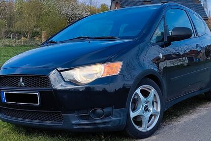 Mitsubishi Colt 75.000 km 4.700 &euro; Osnabrück 49080
