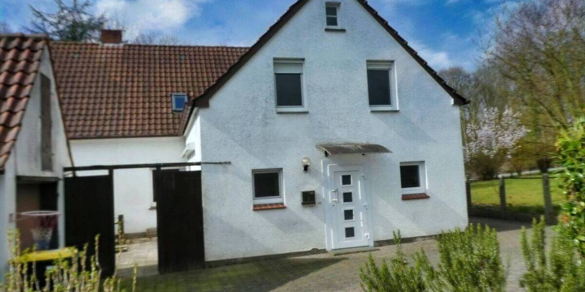Mehrfamilienhaus, Wohnhaus Rödinghausen Bruchmühlen - 7 Zimmer, 180 m&sup2;, 285.000&euro; | Angebot:25677089