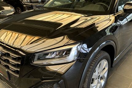 Audi Q2 30.065 km 29.999 &euro; Versmold 33775