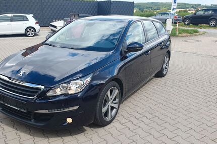 Peugeot 308 167.000 km 5.450 € Bad Laer 49196