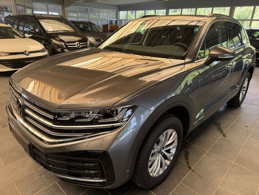 VW Touareg 5.200 km 59.999 € Versmold 33775