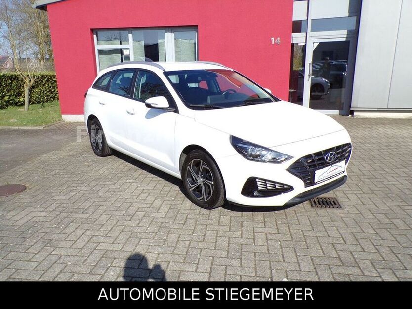 i30