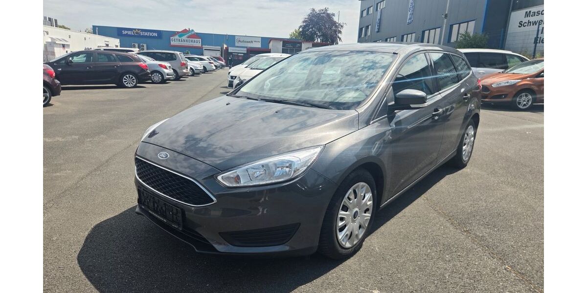 Ford Focus 145.548 km 6.490 &euro; Melle 49324