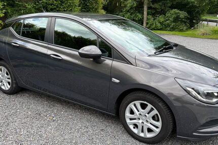 Opel Astra 85.500 km 8.100 &euro; Hilter 49176
