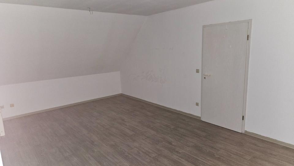 Dachgeschoßwohnung Osnabrück Gretesch - 2 Zimmer, 62 m&sup2;, 700&euro; | Angebot:25413072