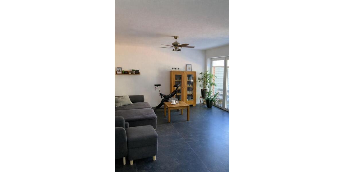 Doppelhaushälfte in ruhiger Lage mit Garage, PV, Wallboxanschluss 4 zimmer