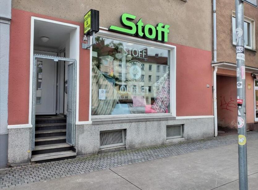 LadenGeschäftBüro Raum zu vermieten