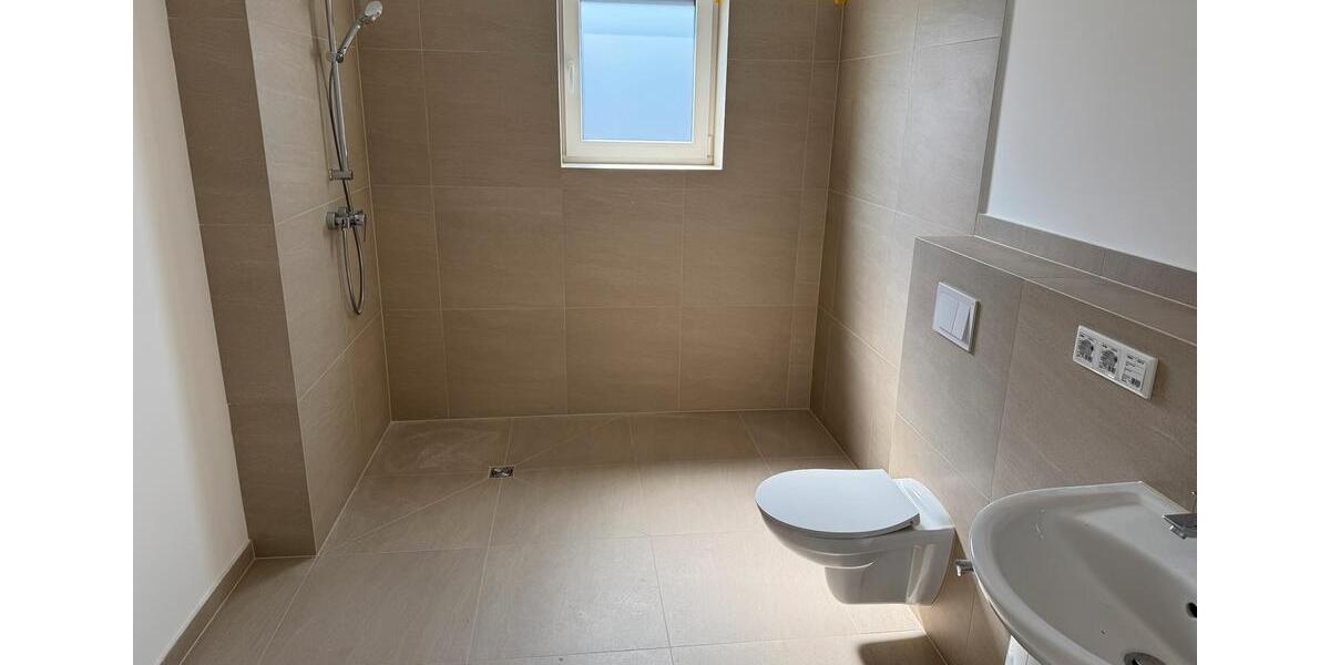 Dachgeschoßwohnung Osnabrück Hellern - 2 Zimmer, 110 m&sup2;, 1.750&euro; | Angebot:26322878