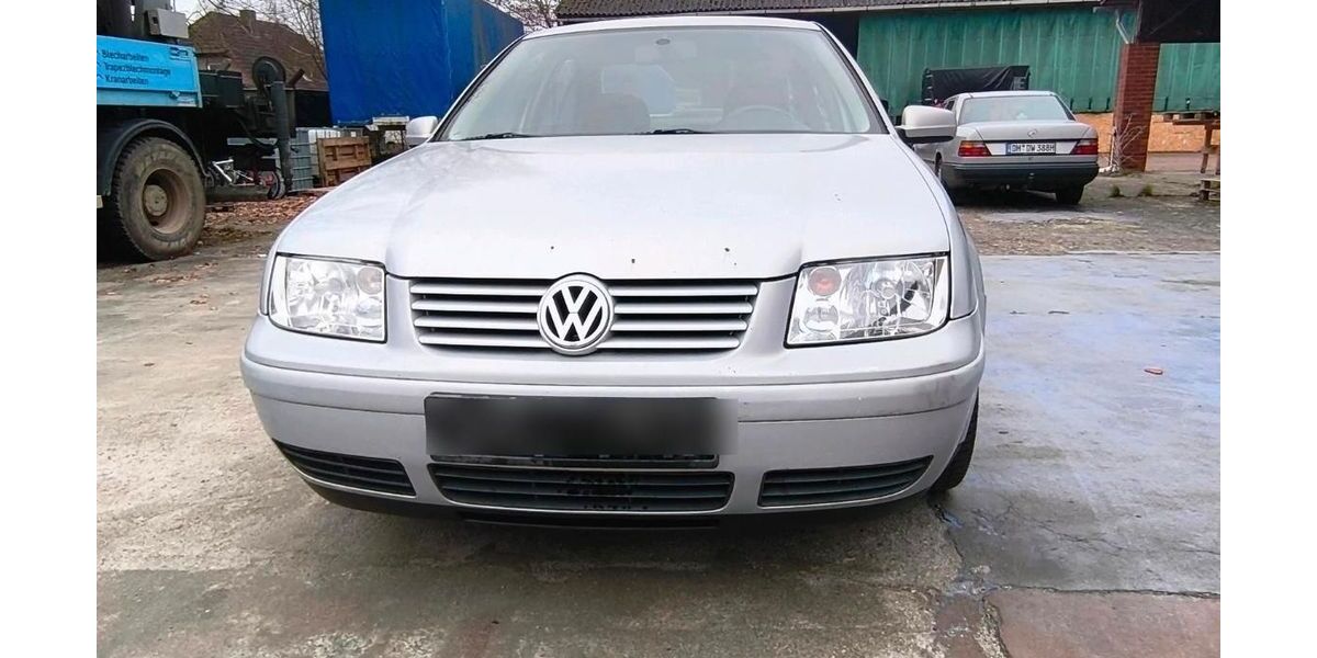 VW Bora 212.000 km 550 &euro; Melle 49324