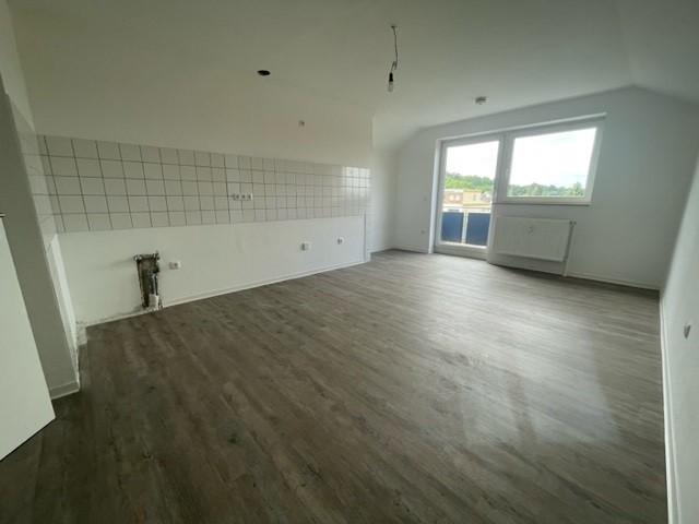 Dachgeschoßwohnung Osnabrück Gretesch - 3 Zimmer, 112 m&sup2;, 952&euro; | Angebot:24323653