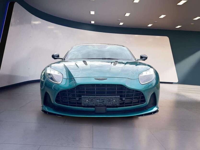 Aston Martin DB12 7.294 km 226.859 € Osnabrück 49084
